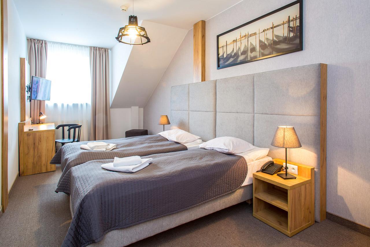 Hotel Nad Raba - Бохня Экстерьер фото